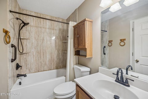 Tiny photo for 5508 Secluded Way, Knoxville, TN 37918 (MLS # 1344330)