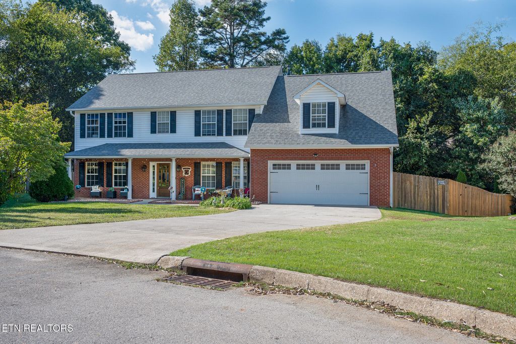 Photo of 1100 Shearwater Lane, Knoxville, TN 37922 (MLS # 1307631)