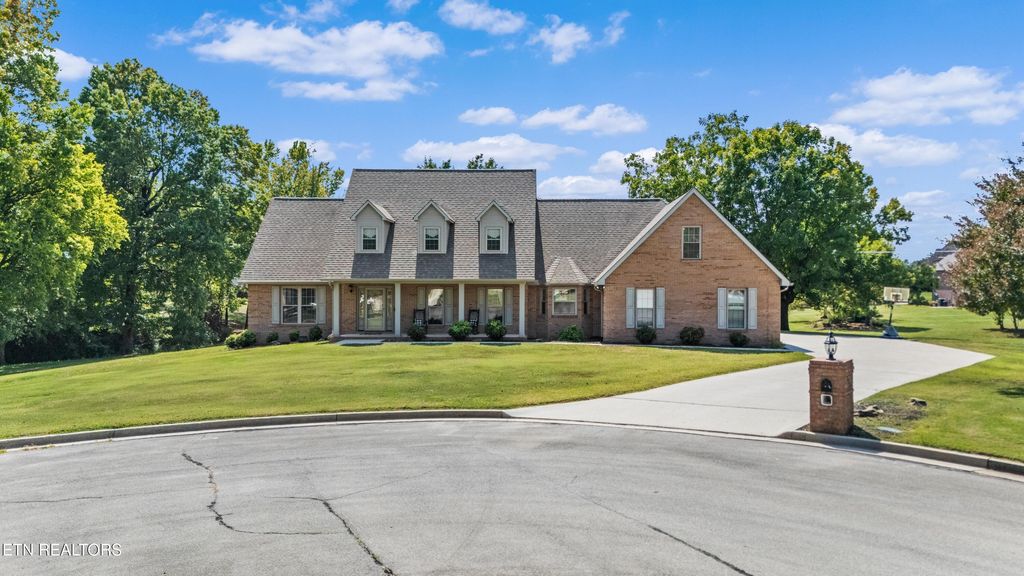 Photo of 1569 Ashwood Place, Alcoa, TN 37701 (MLS # 1315859)