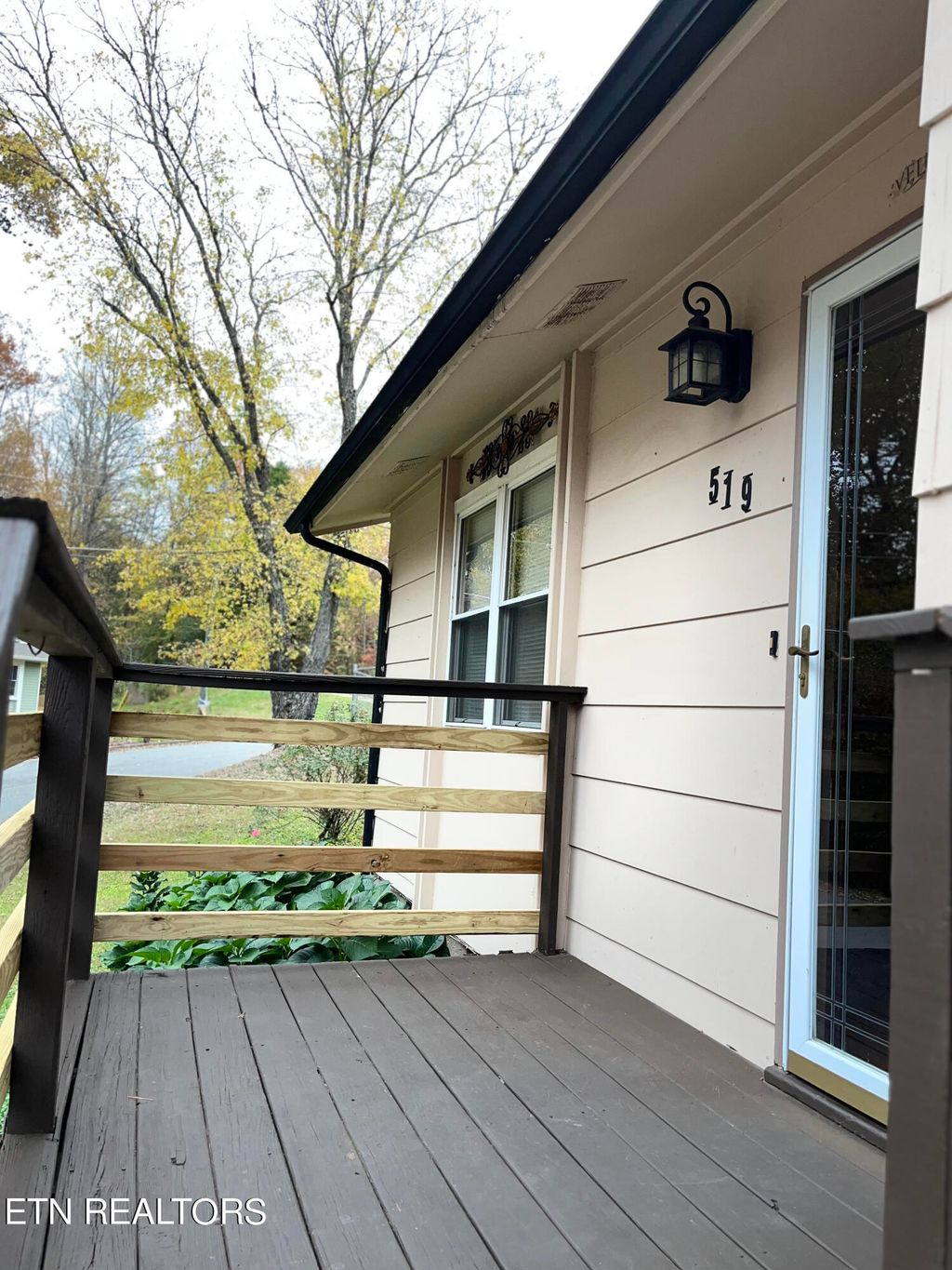 Photo of 519 Sleepy Hollow Rd, Oliver Springs, TN 37840 (MLS # 1239574)