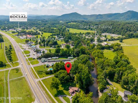 Tiny photo for 8229 E Lamar Alexander Parkway Pkwy, Townsend, TN 37882 (MLS # 1346643)