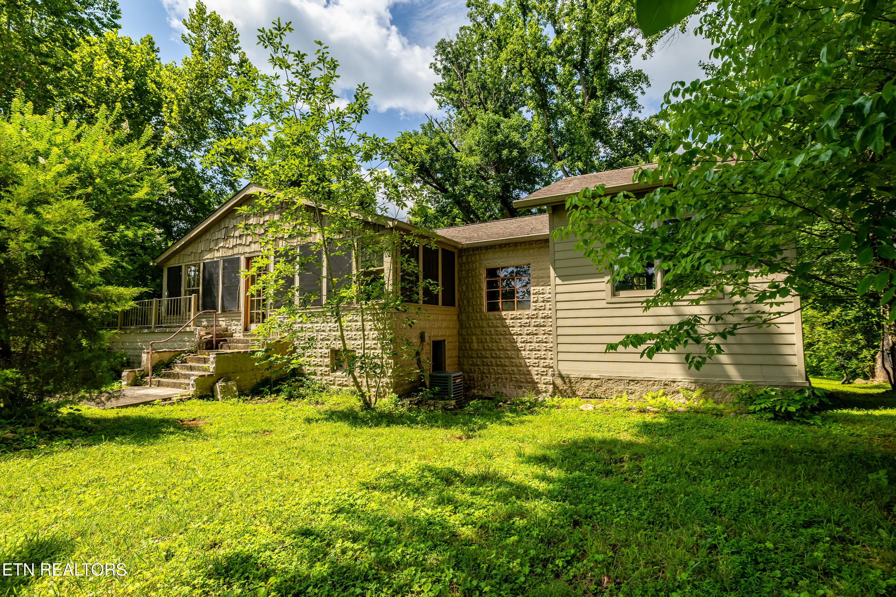 8229 E Lamar Alexander Parkway Pkwy