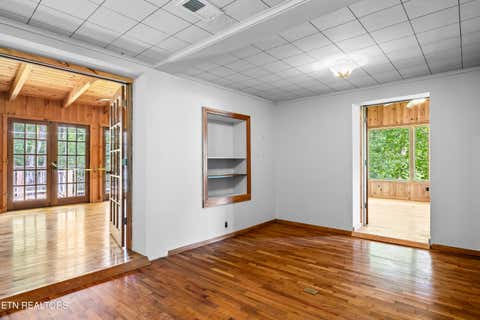 Tiny photo for 8229 E Lamar Alexander Parkway Pkwy, Townsend, TN 37882 (MLS # 1346643)