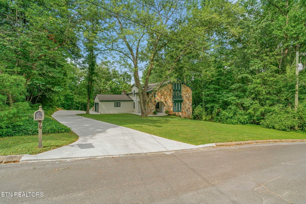 Photo of 138 Newell Lane, Oak Ridge, TN 37830 (MLS # 1345714)