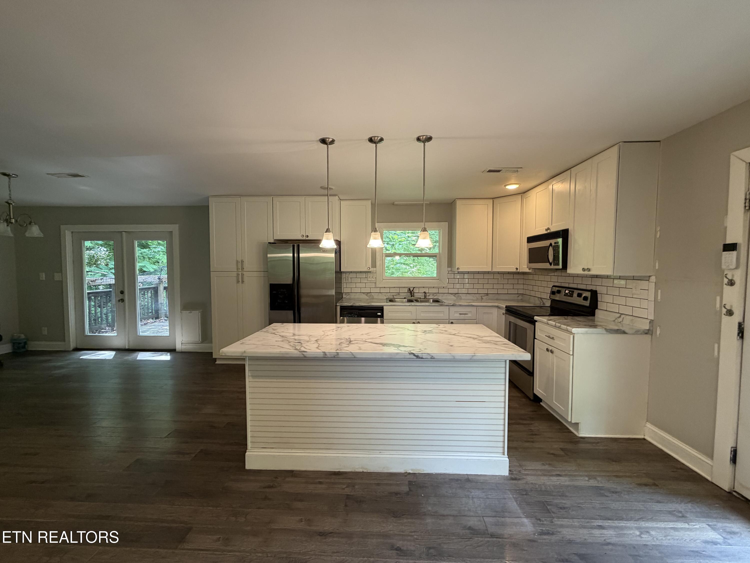 6601 Hilda Lane