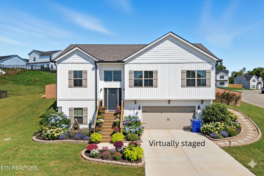 Photo of 3510 Paradise Ridge Way, Knoxville, TN 37931 (MLS # 1317061)