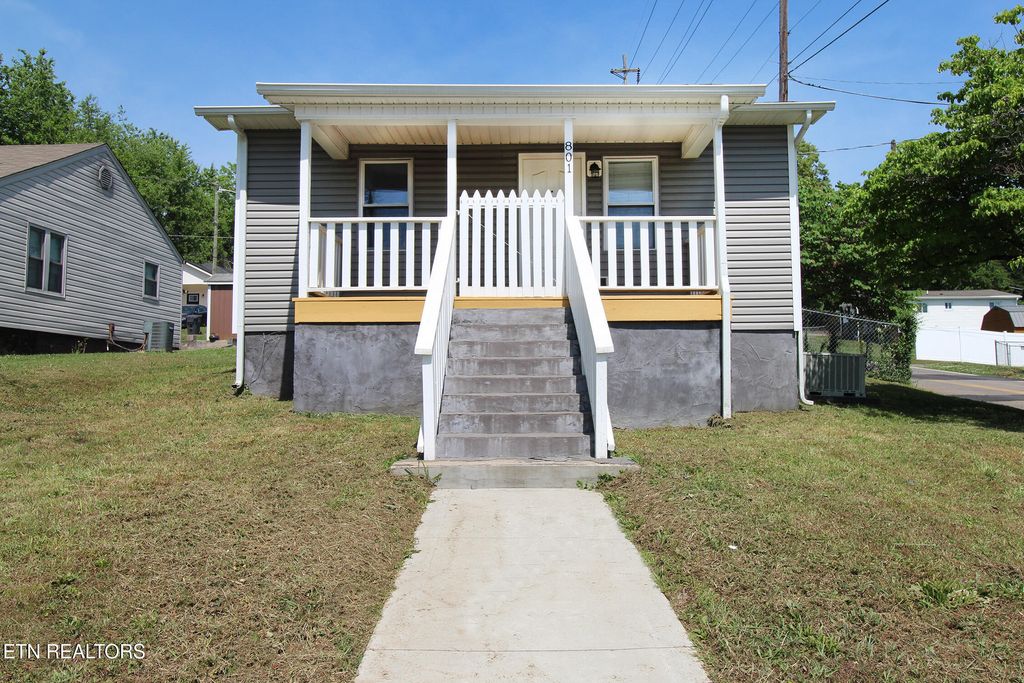 Photo of 801 W Emerald Ave, Knoxville, TN 37921 (MLS # 1339198)