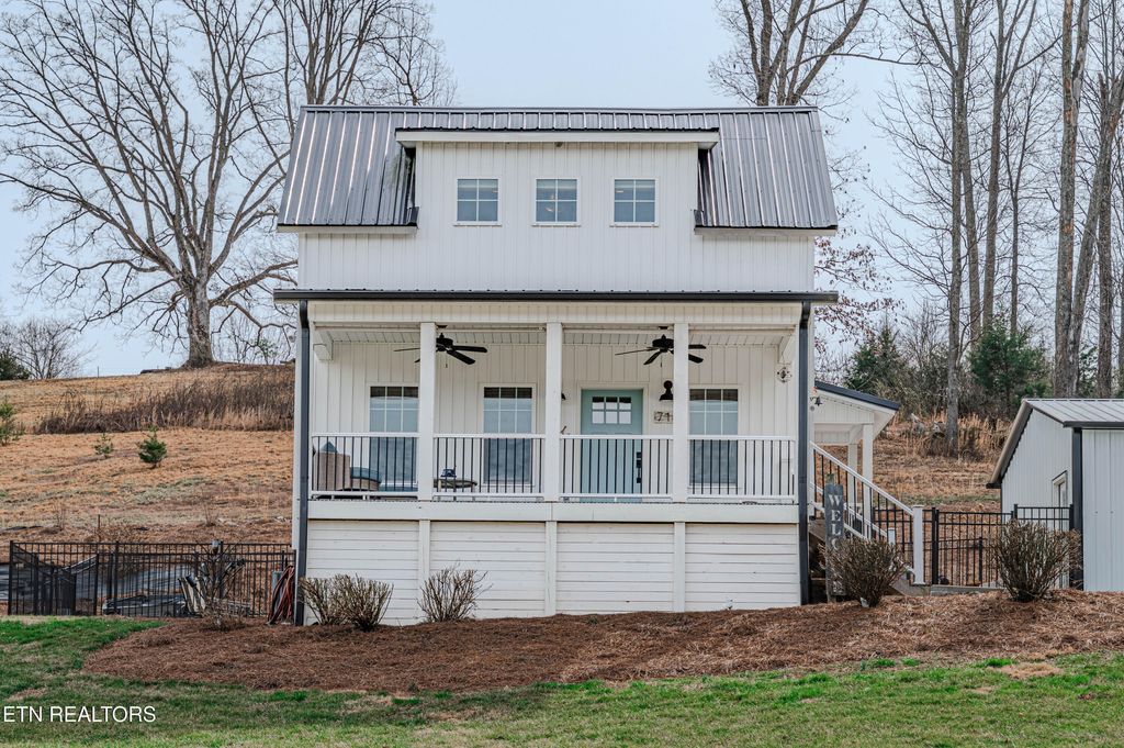 Photo of 718 Offutt Rd, Clinton, TN 37716 (MLS # 1330480)