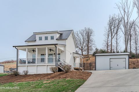 718 Offutt Rd Clinton TN 37716