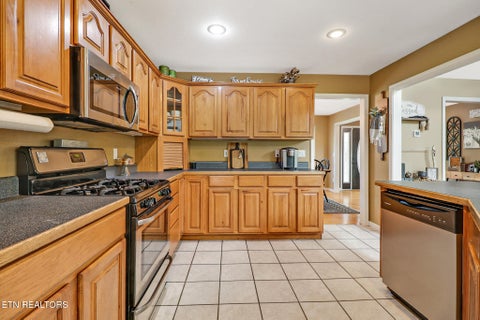 Tiny photo for 669 Potter Rd, Crossville, TN 38571 (MLS # 1355761)