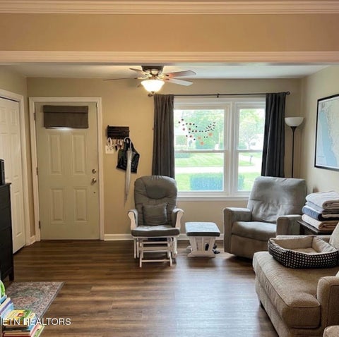 Tiny photo for 432 Linden Circle, LaFollette, TN 37766 (MLS # 1355597)