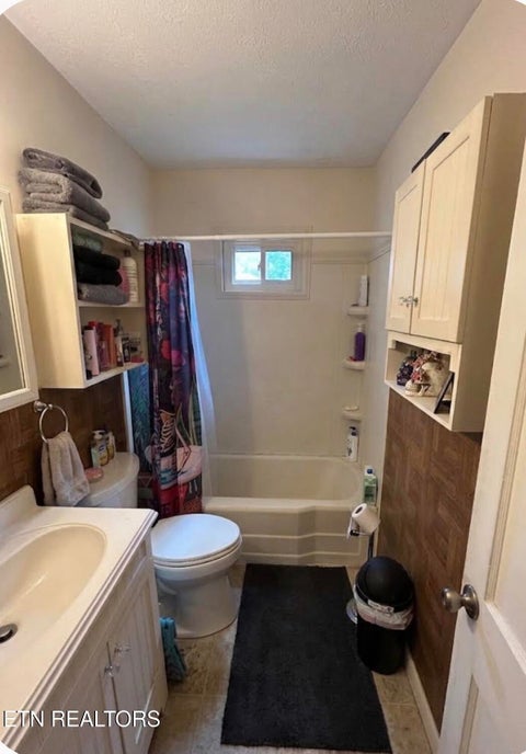 Tiny photo for 432 Linden Circle, LaFollette, TN 37766 (MLS # 1355597)