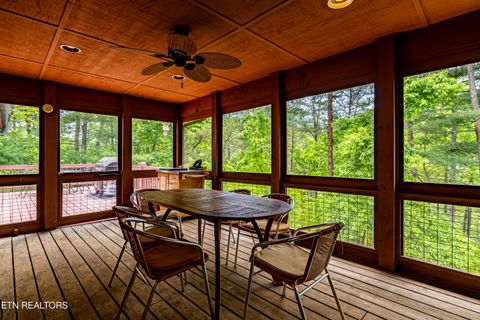 Tiny photo for 229 Cobblestone Way, Townsend, TN 37882 (MLS # 1340137)