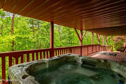 Tiny photo for 229 Cobblestone Way, Townsend, TN 37882 (MLS # 1340137)