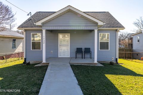 Photo of 1732 Jourolman Ave, Knoxville, TN 37921 (MLS # 1325378)