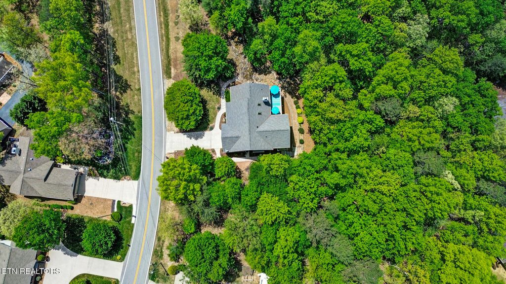 Photo of 126 Mariners Drive, Crossville, TN 38558 (MLS # 1339131)
