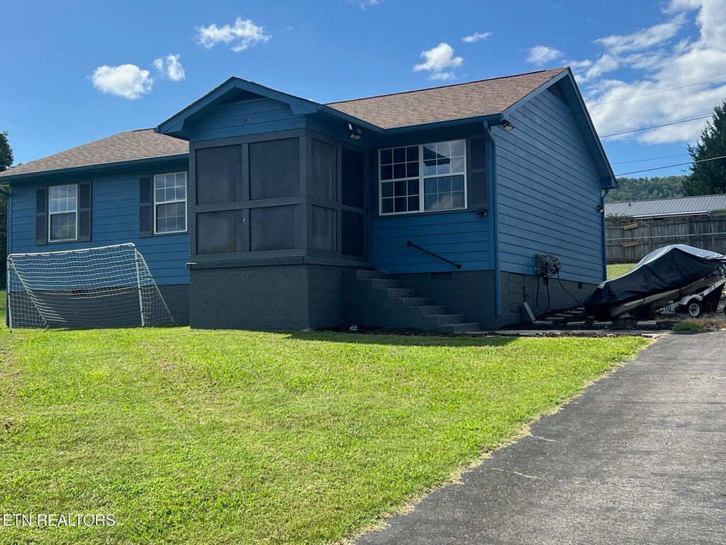 Photo of 168 Pack St, Jacksboro, TN 37757 (MLS # 1311682)