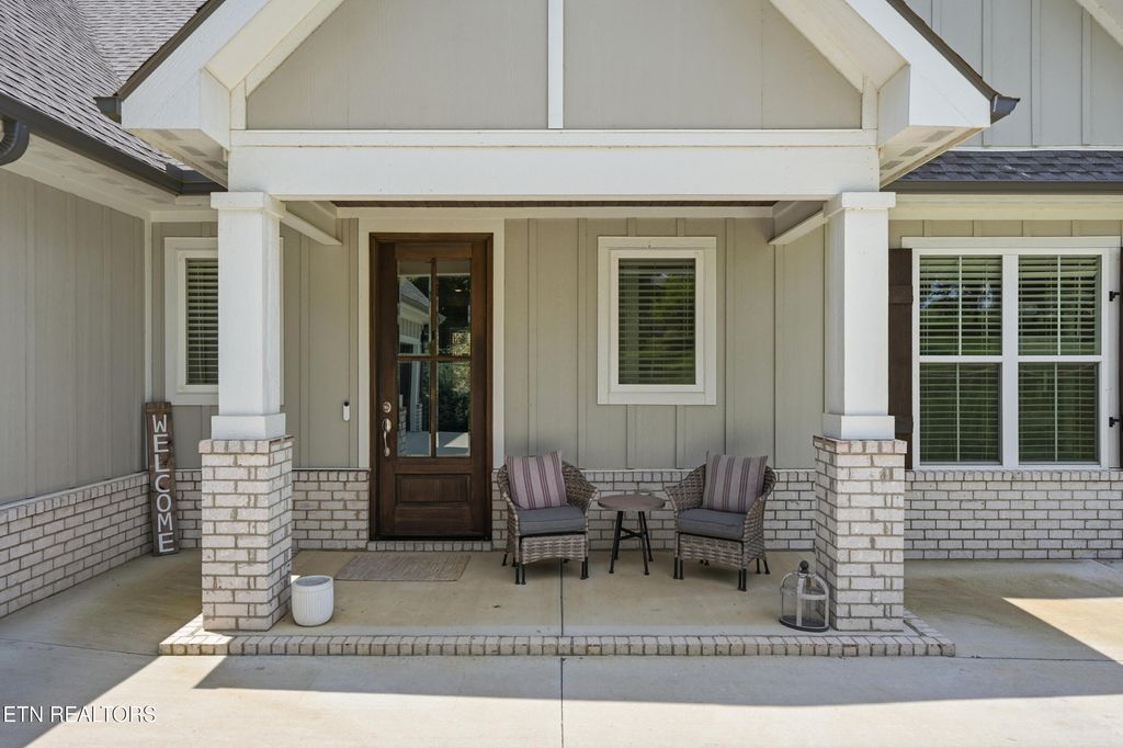 Photo of 1869 Persimmon Ridge Rdg, Loudon, TN 37774 (MLS # 1346835)