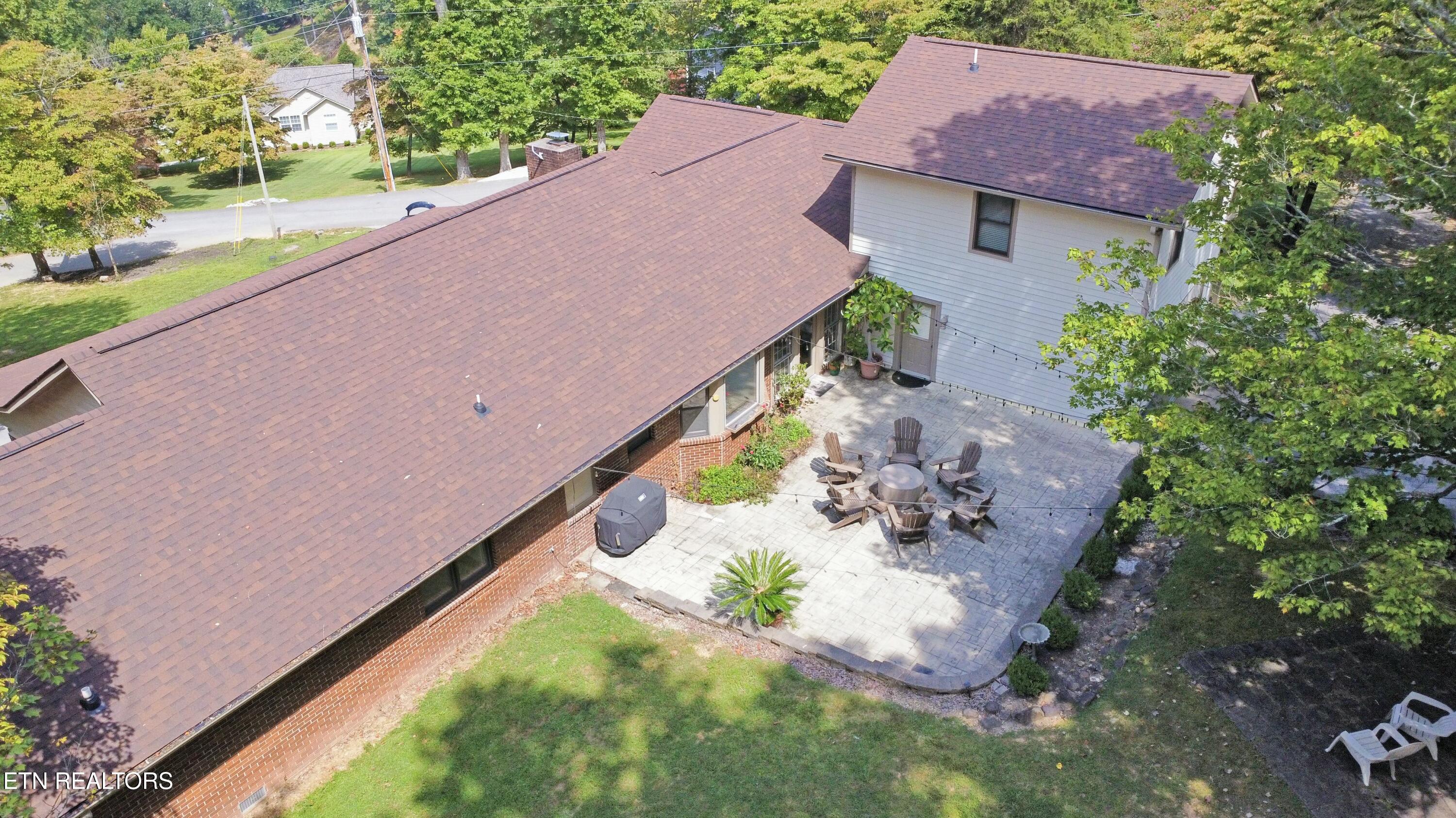 1517 Deerfield Way