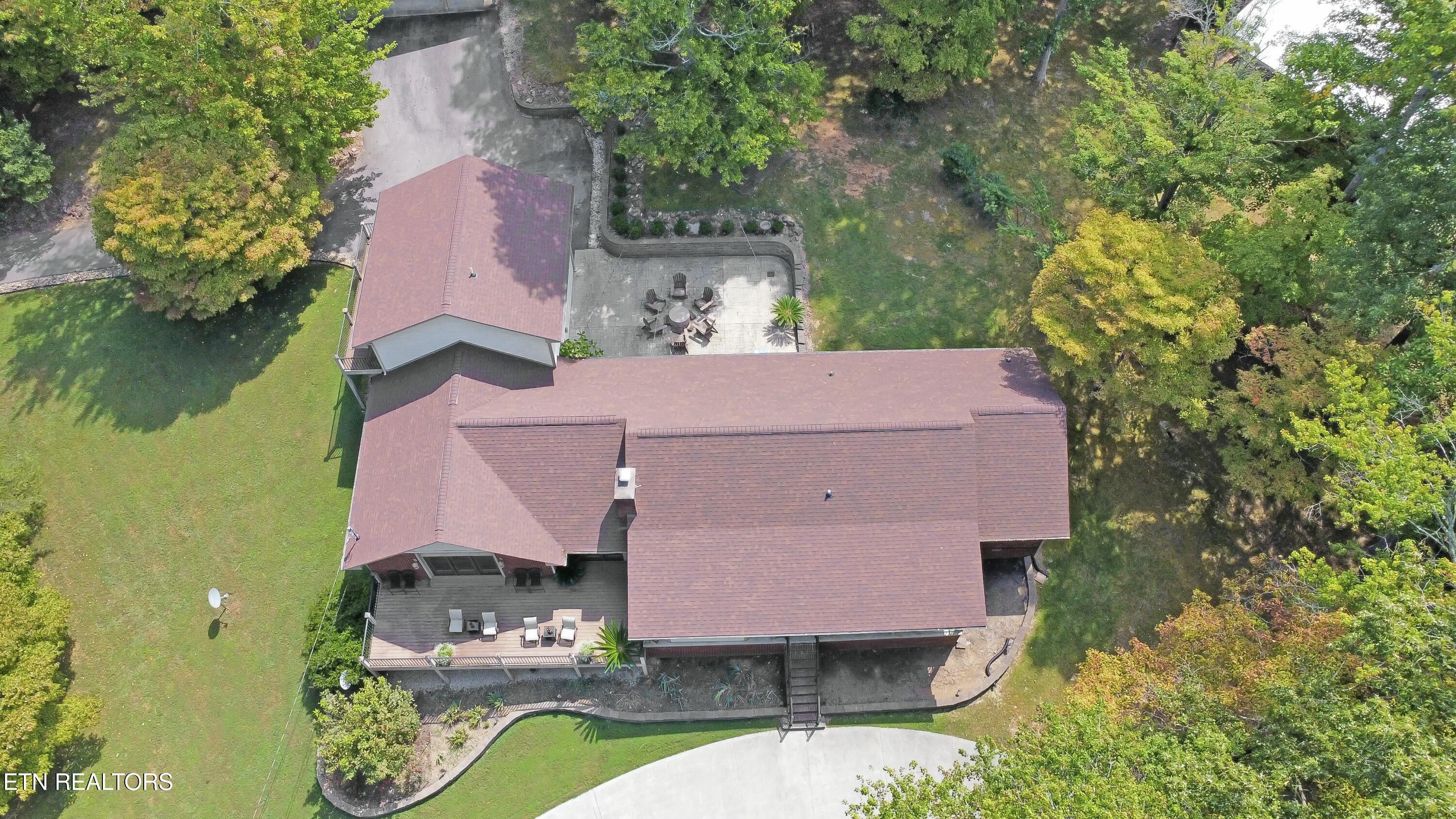 1517 Deerfield Way