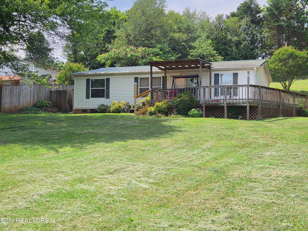 Photo of 2262 Mentor Rd, Louisville, TN 37777 (MLS # 1344958)