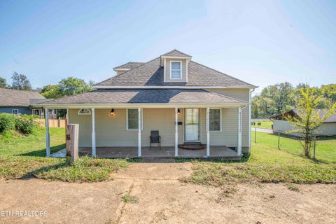 Photo of 1000 W Broadway St, Lenoir City, TN 37771 (MLS # 1359034)