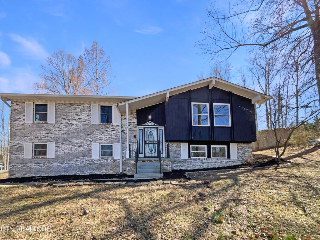 Photo of 3351 Shagbark Rd, Powell, TN 37849 (MLS # 1292139)