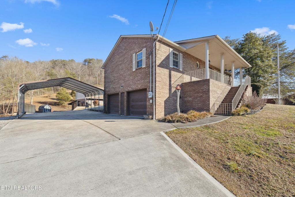 Photo of 950 Satterfield Rd, Maynardville, TN 37807 (MLS # 1289156)