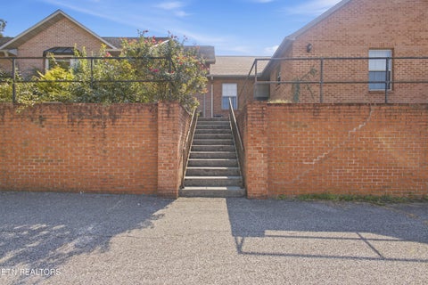 Tiny photo for 1130 Fairgrounds Court, Kingston, TN 37763 (MLS # 1358345)