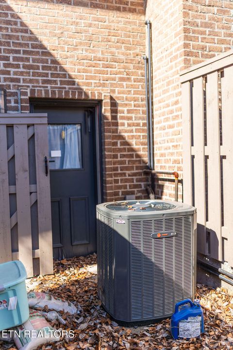 Tiny photo for 3636 Taliluna Ave #402, Knoxville, TN 37919 (MLS # 1330340)