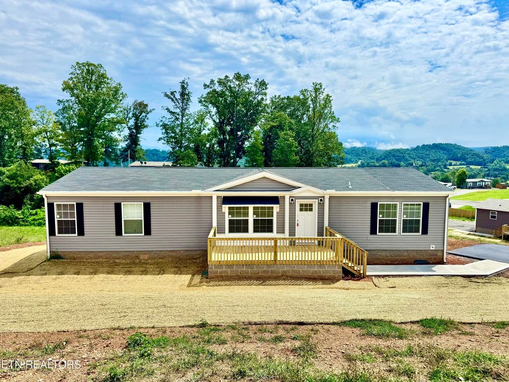 Photo of 378 Perkey Way, New Tazewell, TN 37825 (MLS # 1314652)