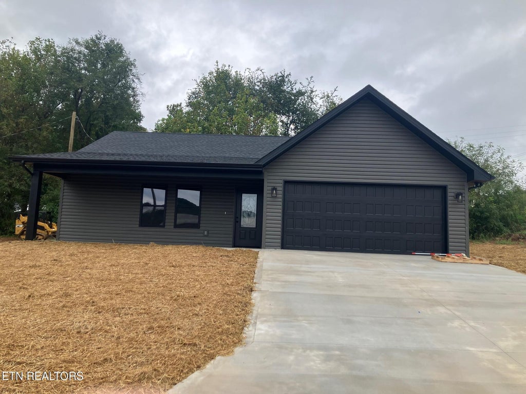 Photo of 102 Campton Lane, Maynardville, TN 37807 (MLS # 1356463)
