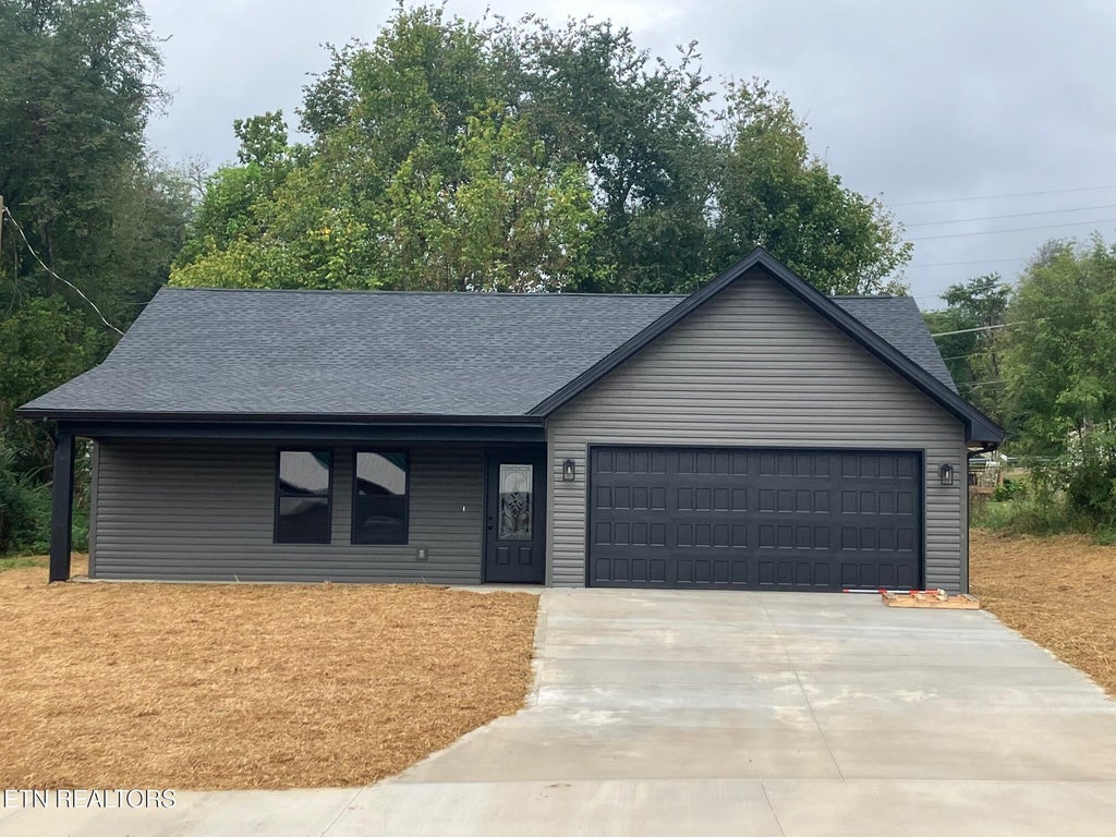 Photo of 102 Campton Lane, Maynardville, TN 37807 (MLS # 1356463)