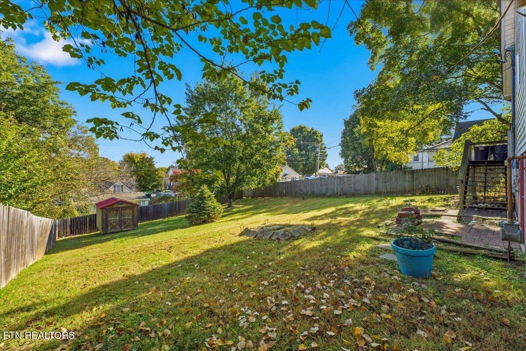 Photo of 501 N A St, Lenoir City, TN 37771 (MLS # 1360436)