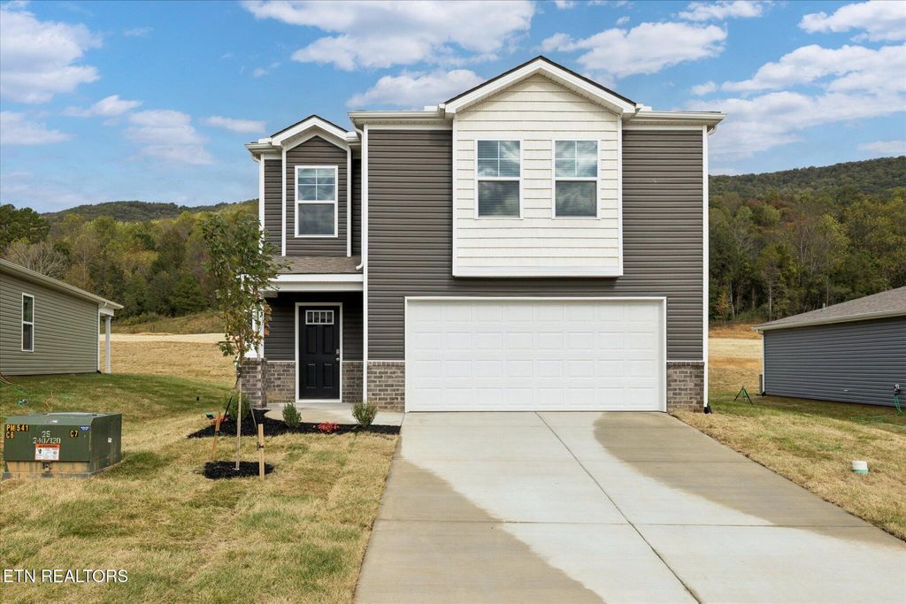 Photo of 187 N Rolling Meadows Drive, Harriman, TN 37748 (MLS # 1309234)