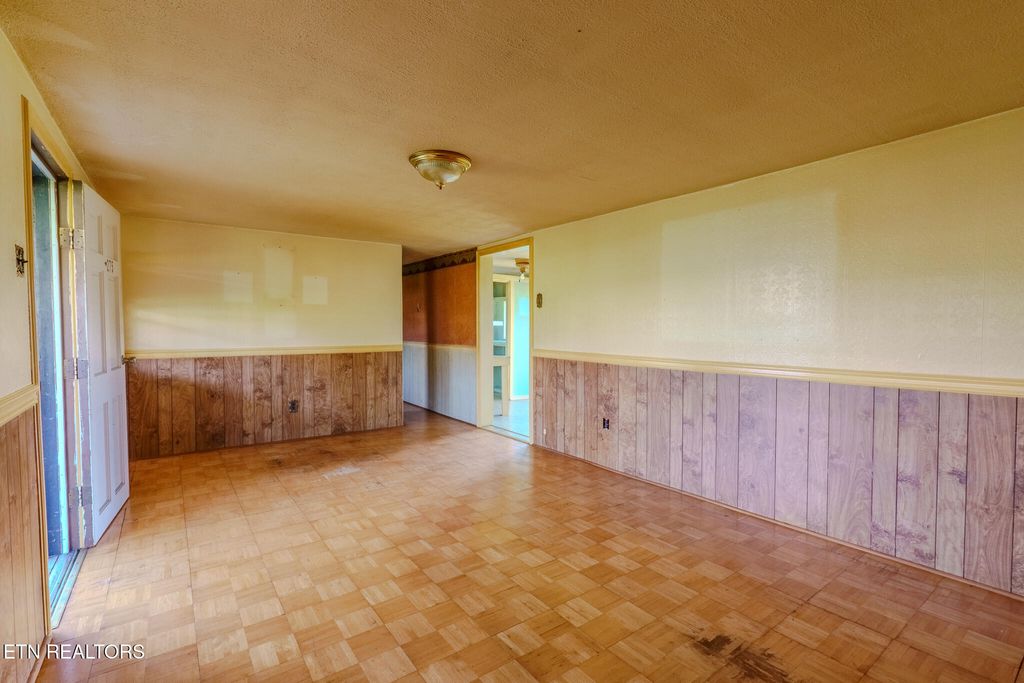 Photo of 275 Camp Ridge Rd, LaFollette, TN 37766 (MLS # 1313269)