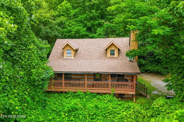 559 CREST RD, GATLINBURG, TN 37738 - Image 66e2741cddbbdc5da30fea5198aef253/1708654694