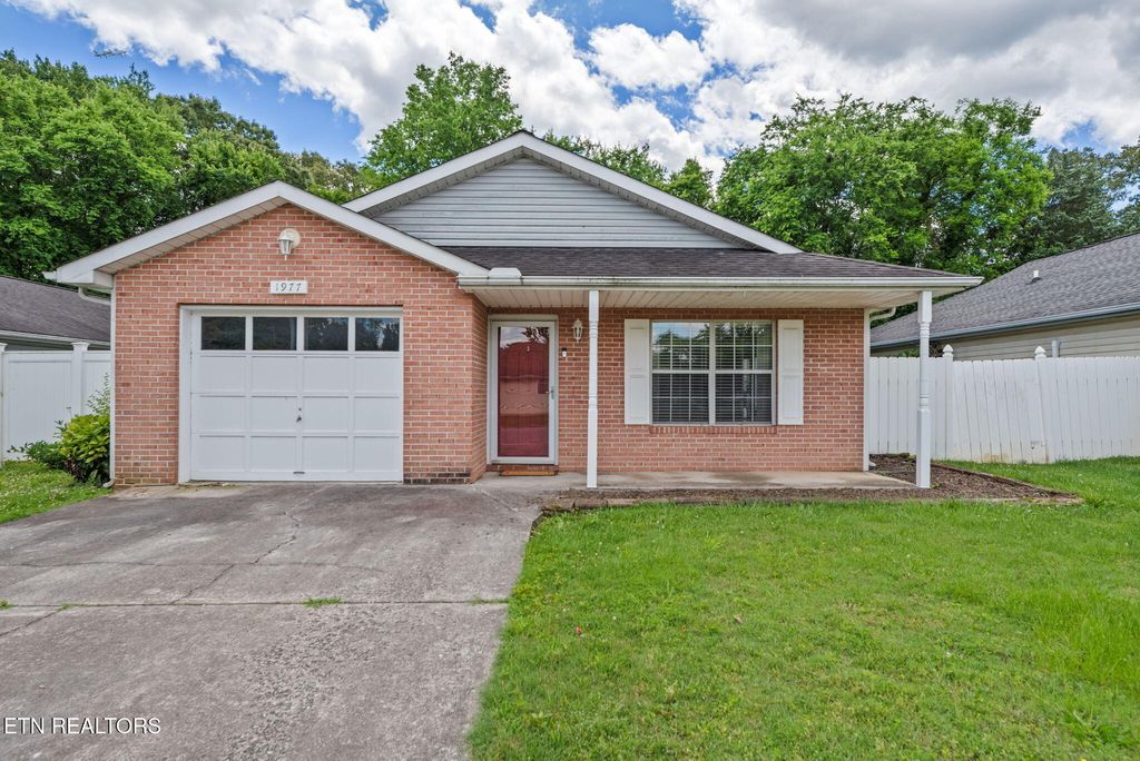 Photo of 1977 Jeffrey Lane, Alcoa, TN 37701 (MLS # 1302793)