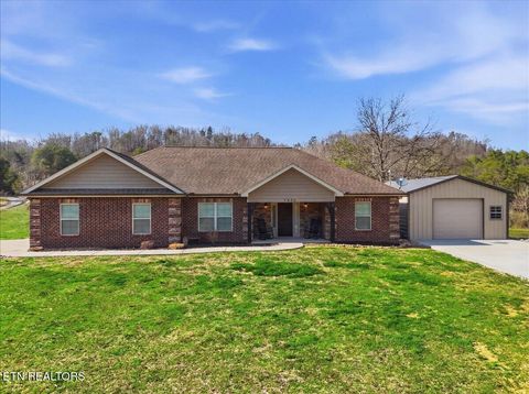 Photo of 7025 Thomas Weaver Rd, Knoxville, TN 37938 (MLS # 1332018)