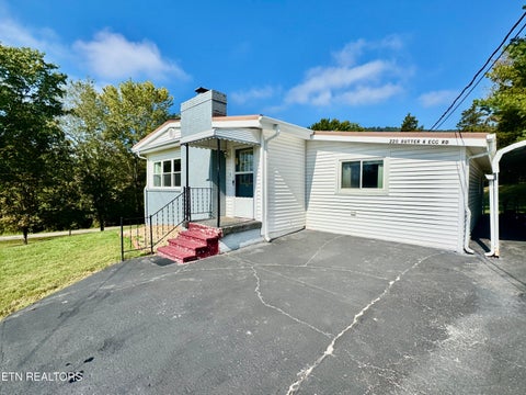 Tiny photo for 220 Butter & Egg Rd, Jacksboro, TN 37757 (MLS # 1359836)