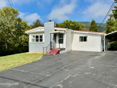 Tiny photo for 220 Butter & Egg Rd, Jacksboro, TN 37757 (MLS # 1359836)