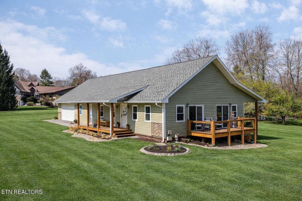 Photo of 3138 Laurelwood Lane, Sevierville, TN 37862 (MLS # 1334358)