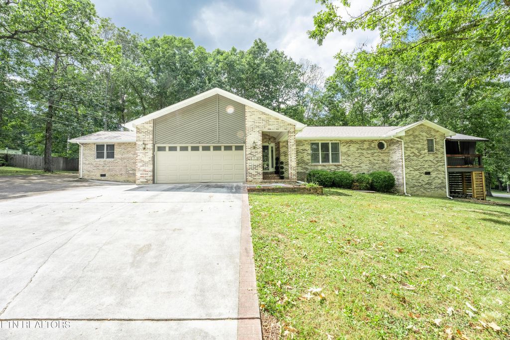 Photo of 30 Cardinal Loop, Crossville, TN 38555 (MLS # 1274904)