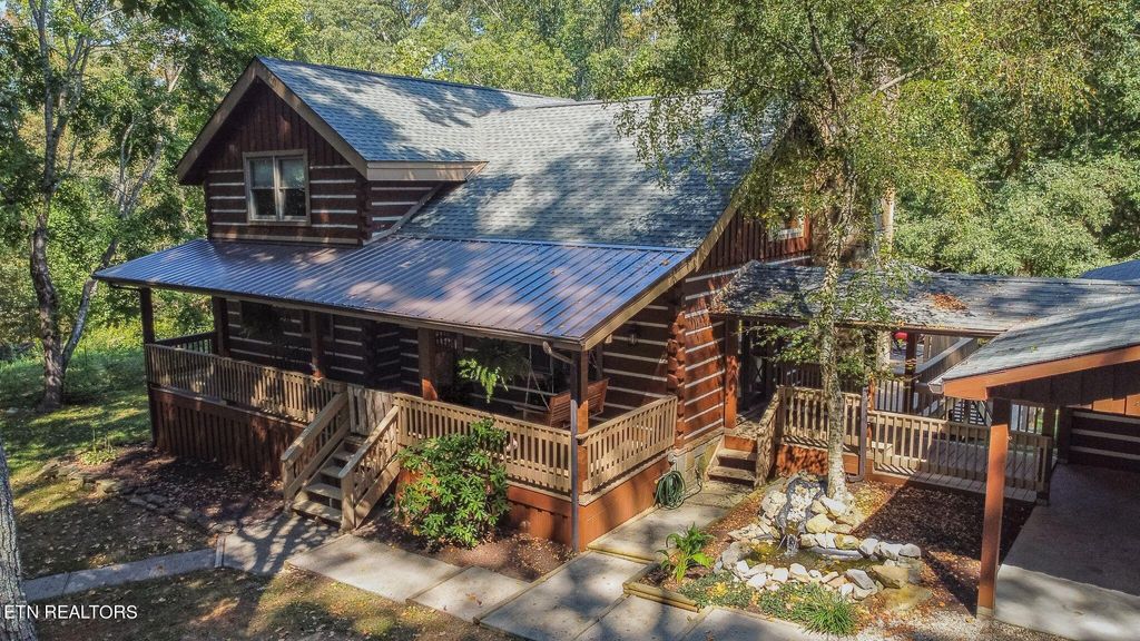 Photo of 704 Bruner Rd, Strawberry Plains, TN 37871 (MLS # 1276351)