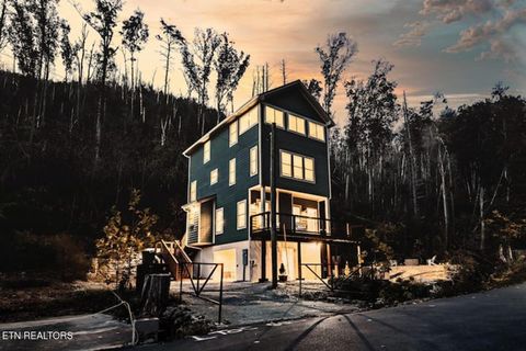 Tiny photo for 569 Baskins Creek Rd, Gatlinburg, TN 37738 (MLS # 1333502)