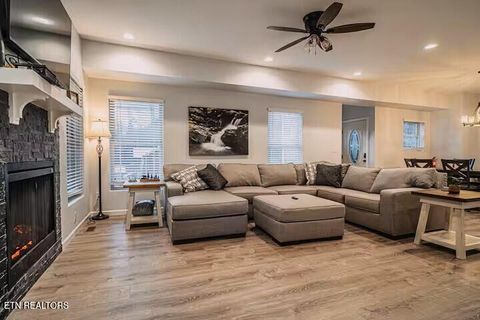 Tiny photo for 569 Baskins Creek Rd, Gatlinburg, TN 37738 (MLS # 1333502)