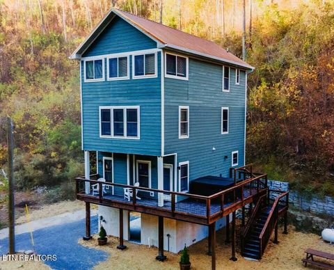 Tiny photo for 569 Baskins Creek Rd, Gatlinburg, TN 37738 (MLS # 1333502)