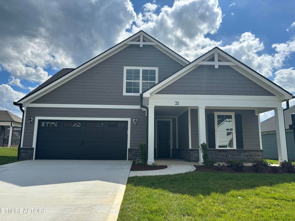 Photo of 351 Trillium Tr, Lenoir City, TN 37771 (MLS # 1339574)