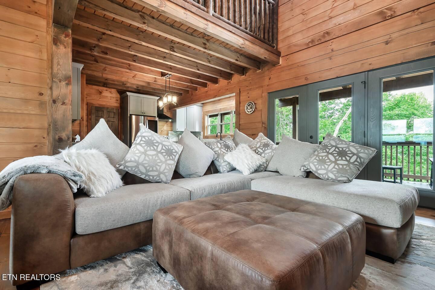4427 Stackstone Rd