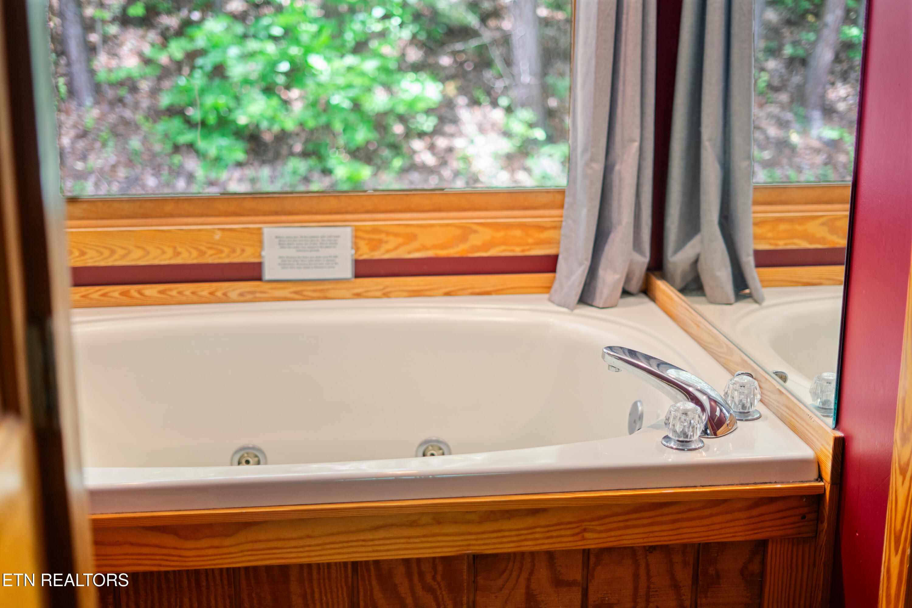 719 Kings Hills Blvd